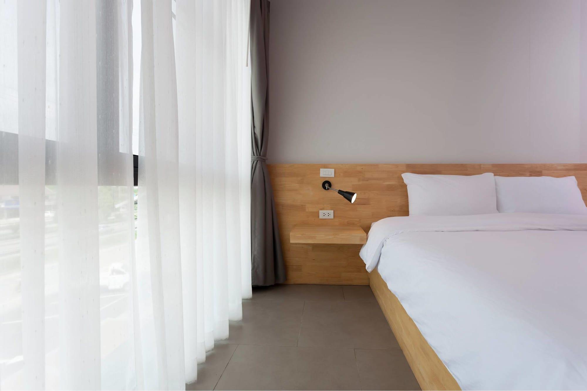 Easy Hotel Lamphun Exterior foto