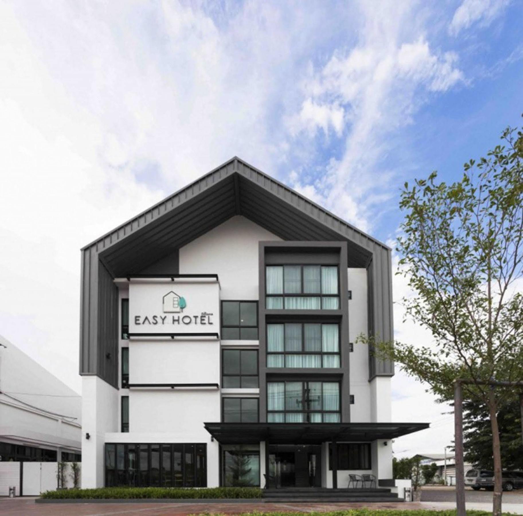 Easy Hotel Lamphun Exterior foto